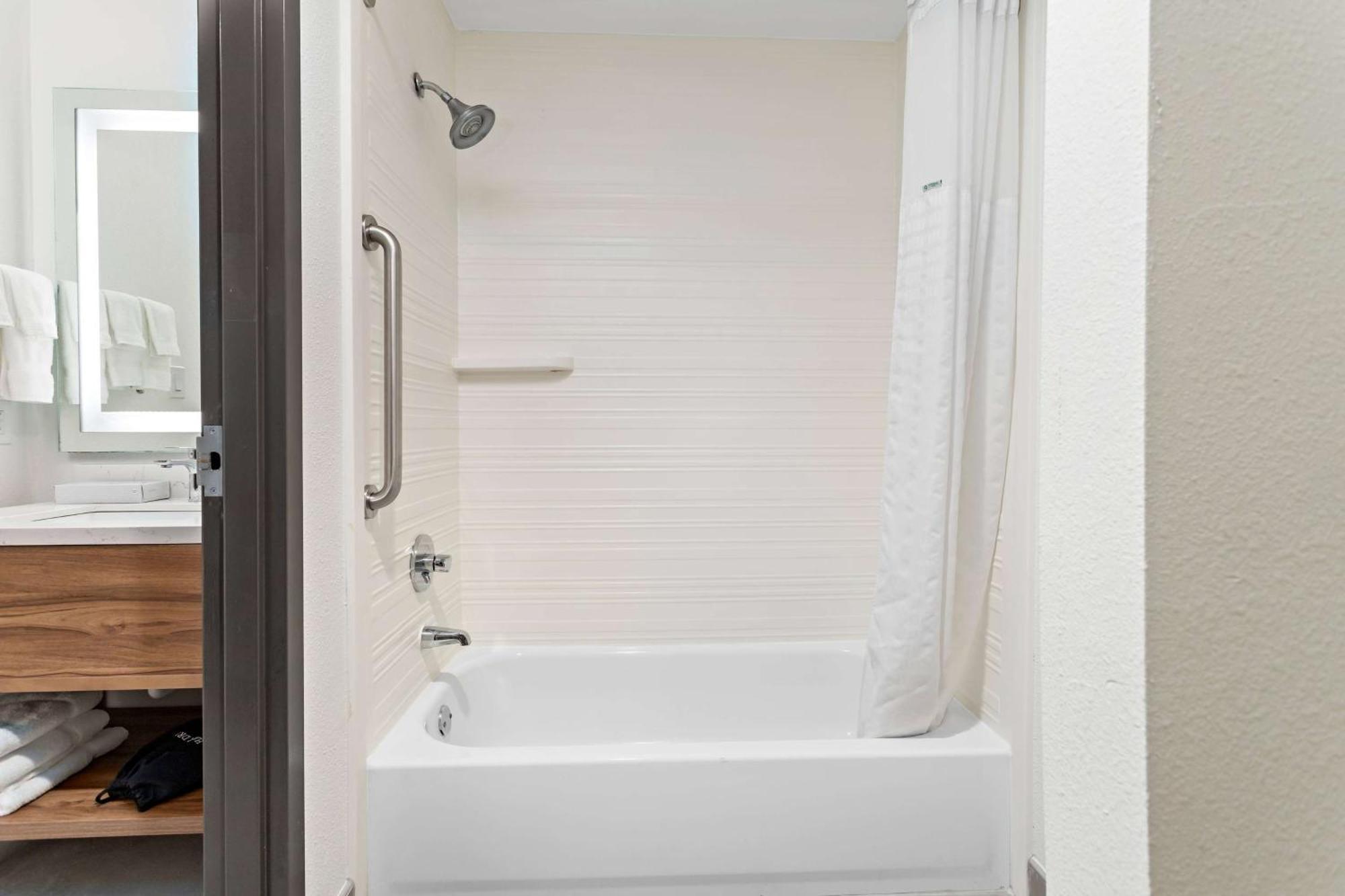 Hawthorn Extended Stay By Wyndham Port Arthur Luaran gambar